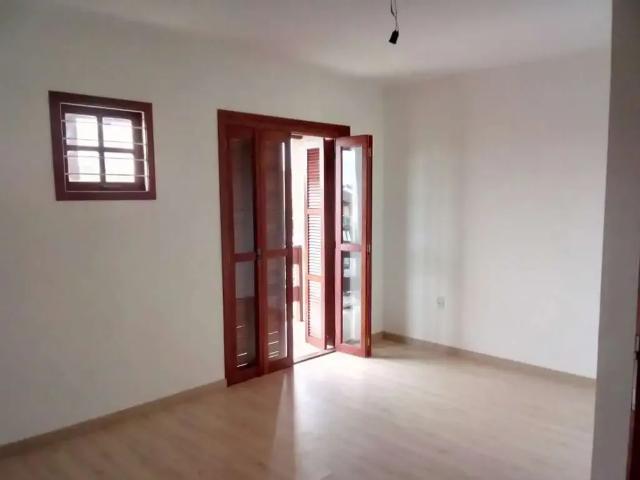 Casa / Sobrado para Venda em Porto Alegre/RS Guarujá 3 Quartos