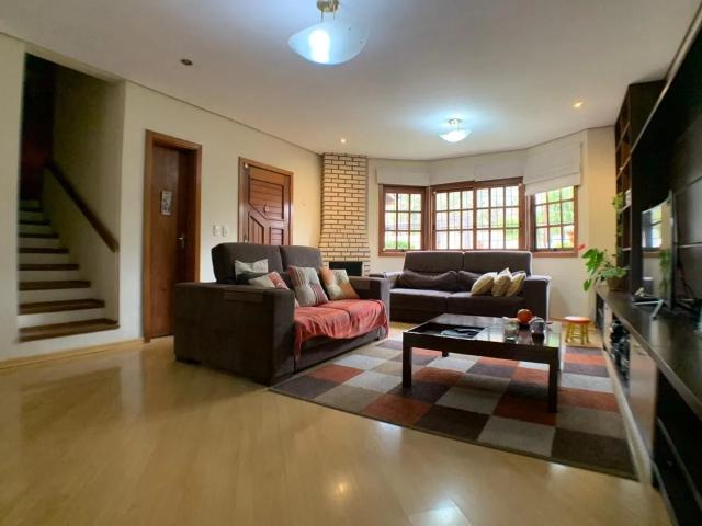 Casa / Sobrado para Venda em Porto Alegre/RS Guarujá 3 Quartos
