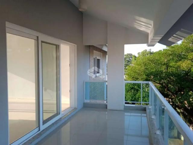 Casa / Sobrado para Venda em Porto Alegre/RS Guarujá 3 Quartos