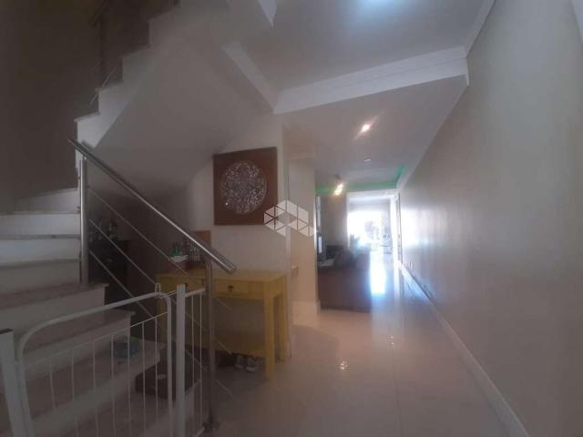 Casa / Sobrado para Venda em Porto Alegre/RS Guarujá 3 Quartos