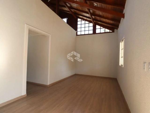 Casa / Sobrado para Venda em Porto Alegre/RS Guarujá 3 Quartos