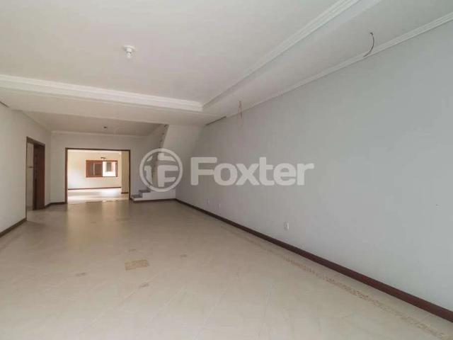 Casa / Sobrado para Venda em Porto Alegre/RS Guarujá 3 Quartos