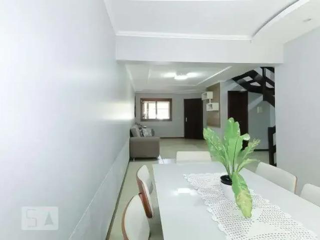 Casa / Sobrado para Venda em Porto Alegre/RS Guarujá 4 Quartos