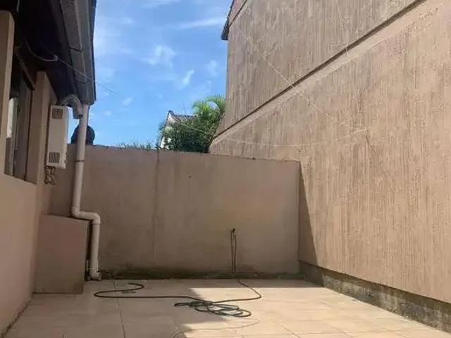 Casa / Sobrado para Venda em Porto Alegre/RS Guarujá 4 Quartos