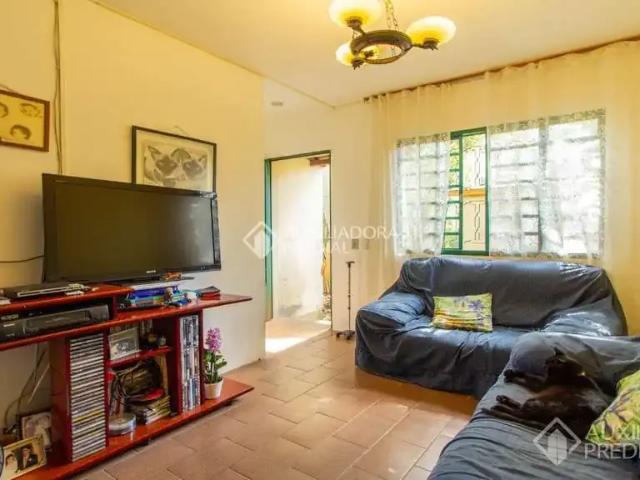 Casa / Sobrado para Venda em Porto Alegre/RS Higienópolis 2 Quartos