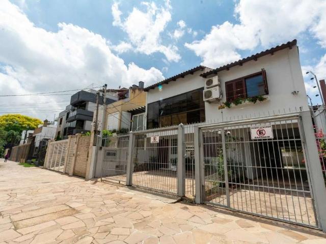 Casa / Sobrado para Venda em Porto Alegre/RS Higienópolis 7 Quartos