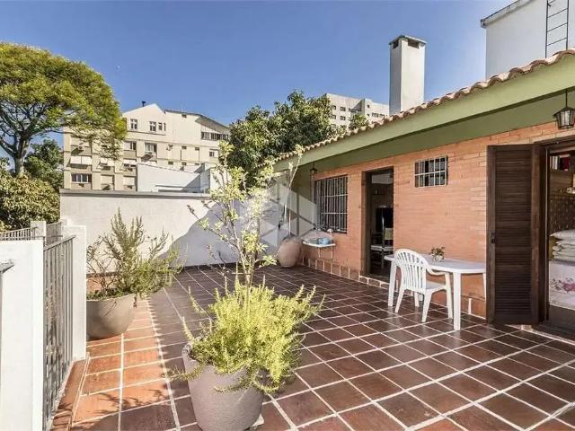 Casa / Sobrado para Venda em Porto Alegre/RS Higienópolis 5 Quartos