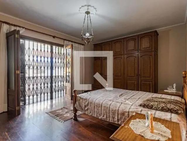 Casa / Sobrado para Venda em Porto Alegre/RS Higienópolis 5 Quartos
