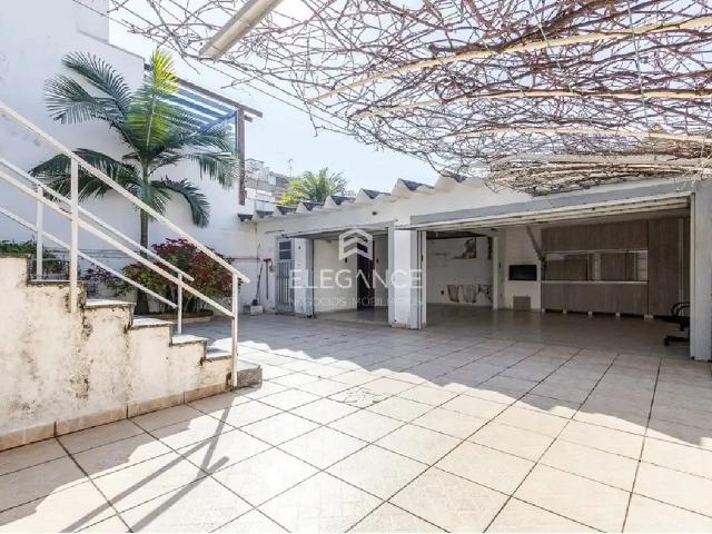 Casa / Sobrado para Venda em Porto Alegre/RS Higienópolis 6 Quartos