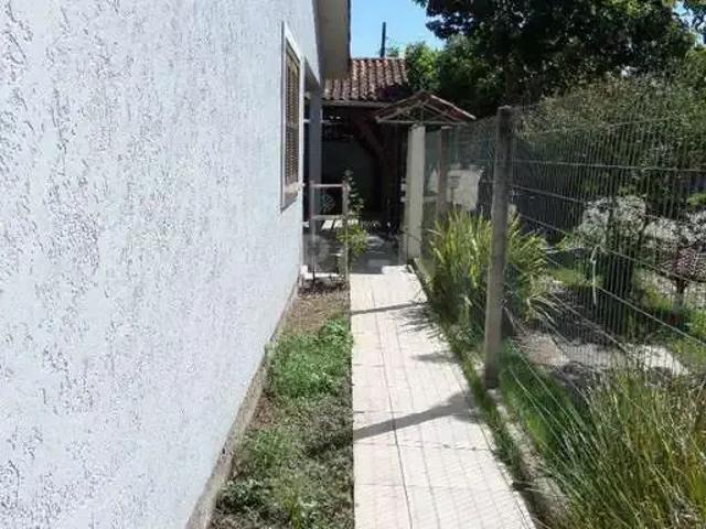 Casa / Sobrado para Venda em Porto Alegre/RS Hípica 3 Quartos