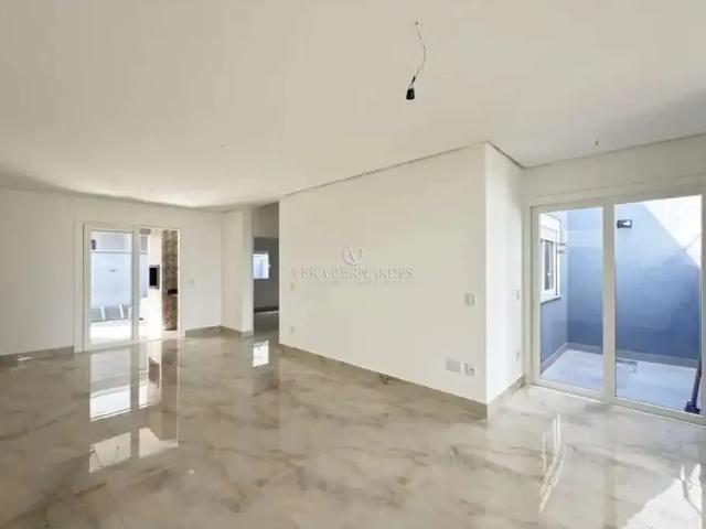 Casa / Sobrado para Venda em Porto Alegre/RS Hípica 3 Quartos