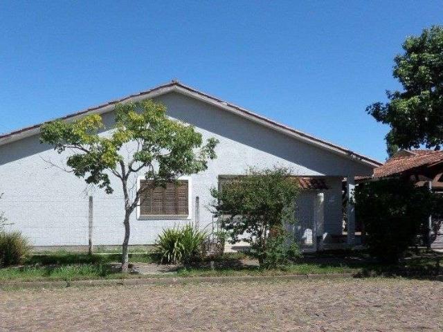Casa / Sobrado para Venda em Porto Alegre/RS Hípica 3 Quartos