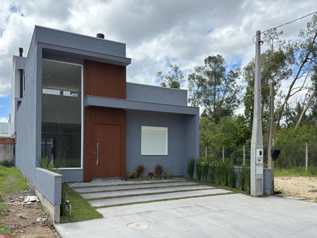 Casa / Sobrado para Venda em Porto Alegre/RS Hípica 3 Quartos