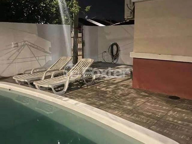 Casa / Sobrado para Venda em Porto Alegre/RS Hípica 3 Quartos