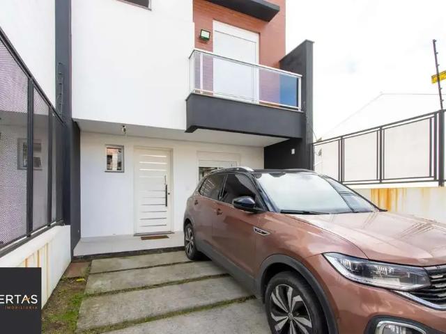 Casa / Sobrado para Venda em Porto Alegre/RS Hípica 3 Quartos