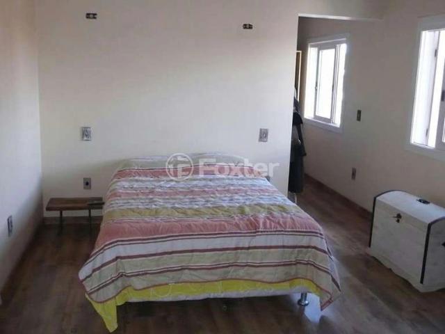 Casa / Sobrado para Venda em Porto Alegre/RS Hípica 3 Quartos