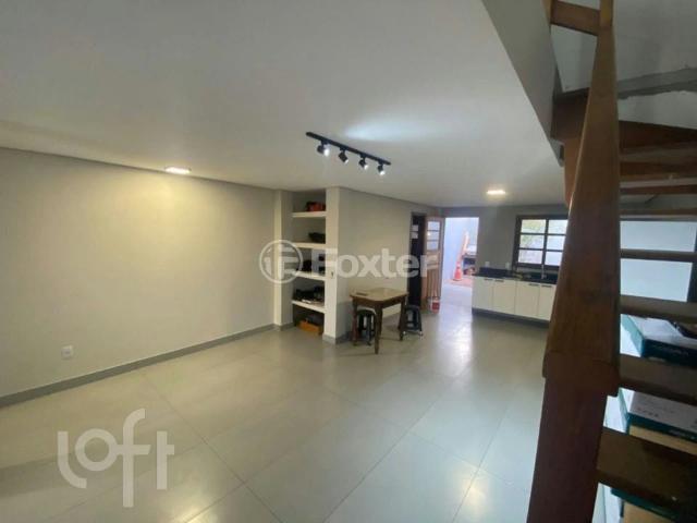 Casa / Sobrado para Venda em Porto Alegre/RS Hípica 3 Quartos