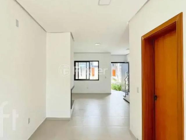 Casa / Sobrado para Venda em Porto Alegre/RS Hípica 3 Quartos