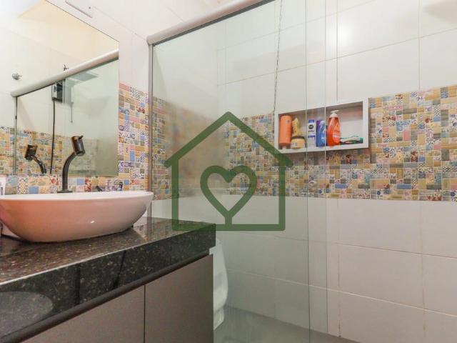 Casa / Sobrado para Venda em Porto Alegre/RS Hípica 3 Quartos