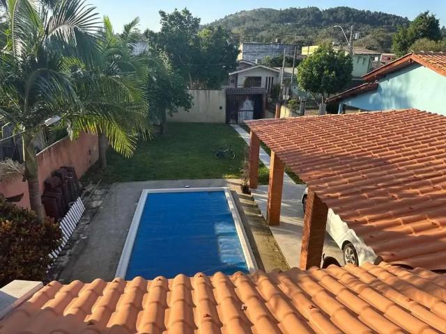 Casa / Sobrado para Venda em Porto Alegre/RS Hípica 3 Quartos