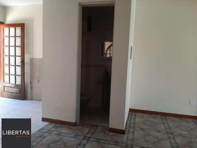 Casa / Sobrado para Venda em Porto Alegre/RS Hípica 3 Quartos