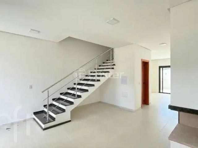 Casa / Sobrado para Venda em Porto Alegre/RS Hípica 3 Quartos