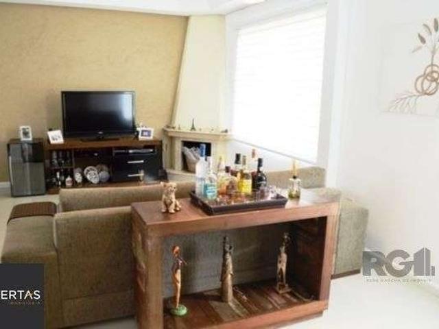 Casa / Sobrado para Venda em Porto Alegre/RS Hípica 3 Quartos