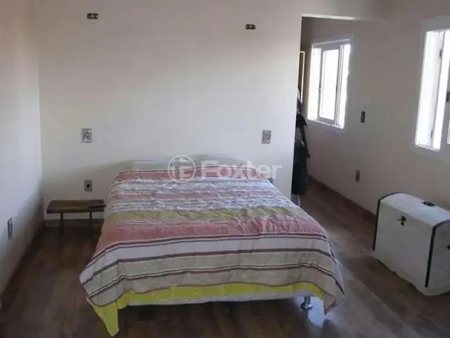 Casa / Sobrado para Venda em Porto Alegre/RS Hípica 3 Quartos