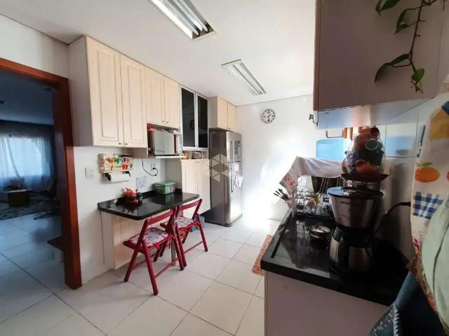 Casa / Sobrado para Venda em Porto Alegre/RS Hípica 3 Quartos