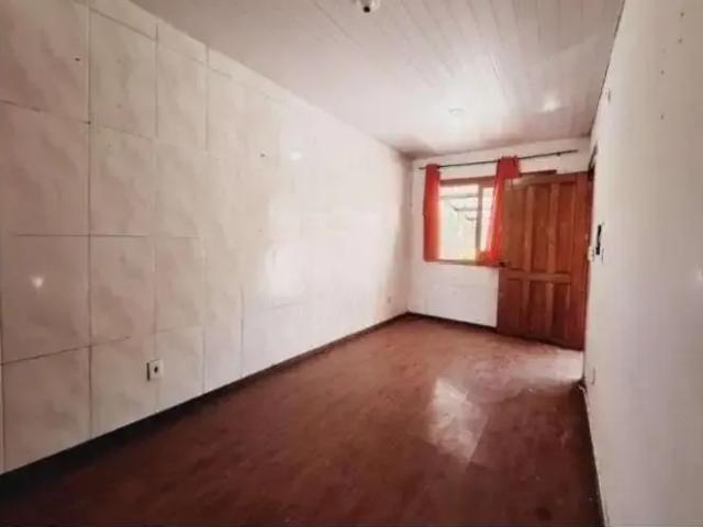 Casa / Sobrado para Venda em Porto Alegre/RS Hípica 2 Quartos
