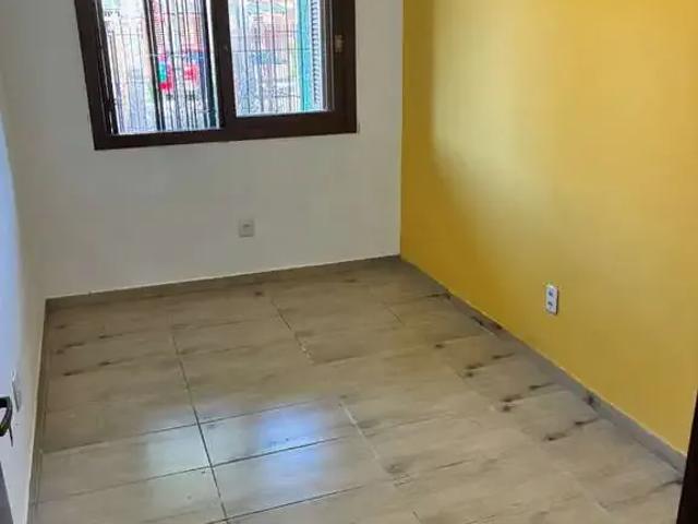 Casa / Sobrado para Venda em Porto Alegre/RS Hípica 2 Quartos