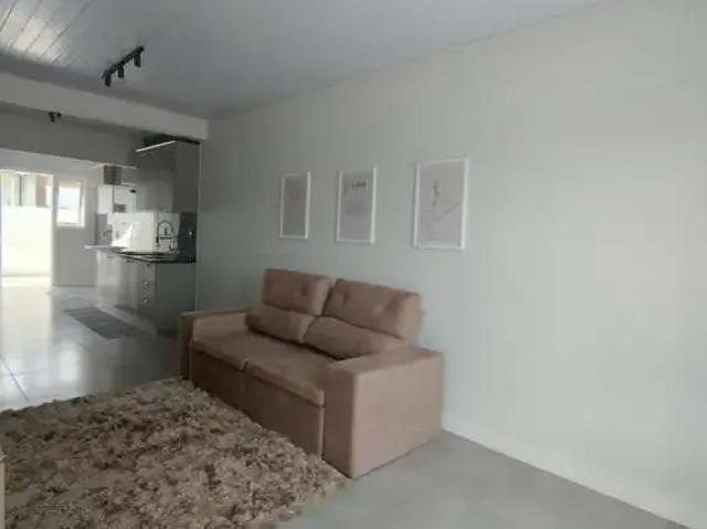Casa / Sobrado para Venda em Porto Alegre/RS Hípica 2 Quartos
