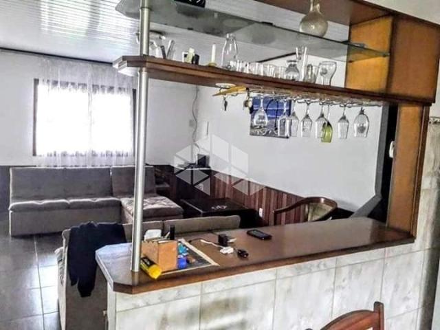 Casa / Sobrado para Venda em Porto Alegre/RS Hípica 2 Quartos