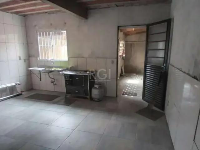 Casa / Sobrado para Venda em Porto Alegre/RS Hípica 4 Quartos