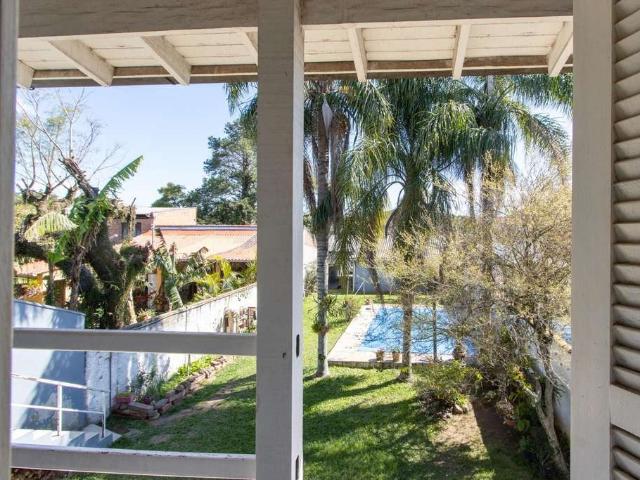 Casa / Sobrado para Venda em Porto Alegre/RS Hípica 4 Quartos