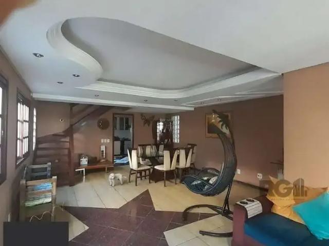 Casa / Sobrado para Venda em Porto Alegre/RS Hípica 5 Quartos
