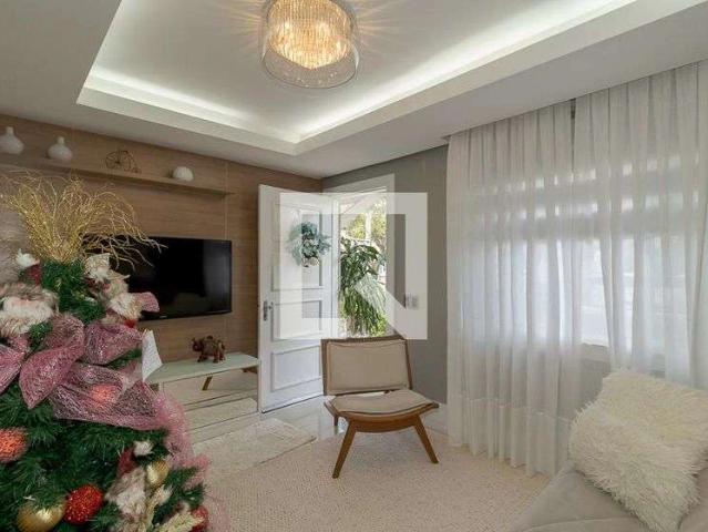 Casa / Sobrado para Venda em Porto Alegre/RS Humaitá 2 Quartos