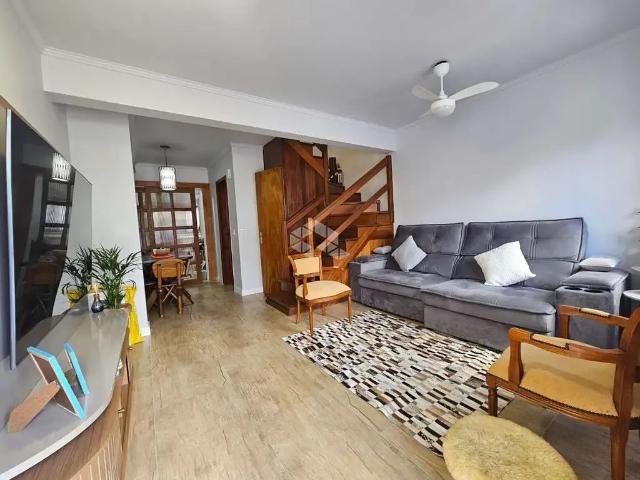 Casa / Sobrado para Venda em Porto Alegre/RS Humaitá 3 Quartos
