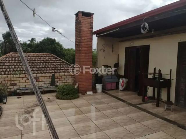 Casa / Sobrado para Venda em Porto Alegre/RS Humaitá 4 Quartos
