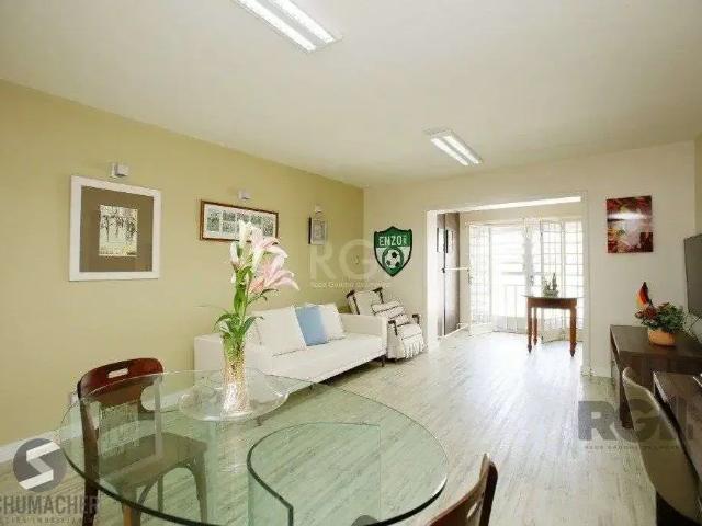 Casa / Sobrado para Venda em Porto Alegre/RS Independência 3 Quartos