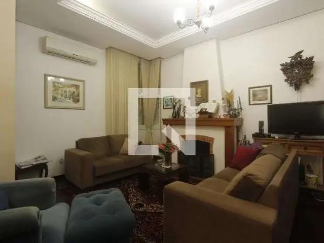 Casa / Sobrado para Venda em Porto Alegre/RS Independência 3 Quartos