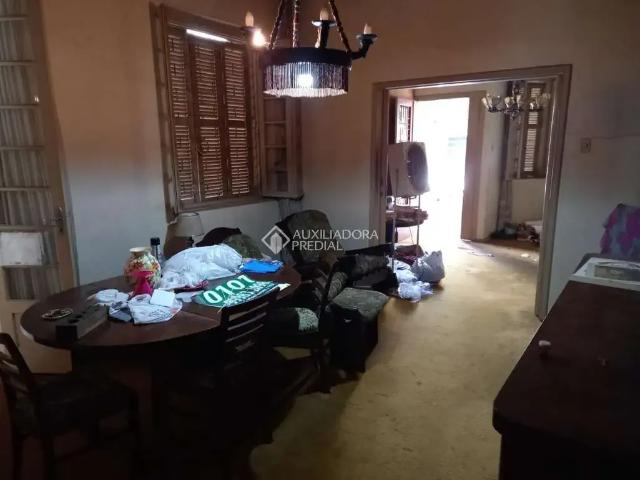 Casa / Sobrado para Venda em Porto Alegre/RS Independência 3 Quartos