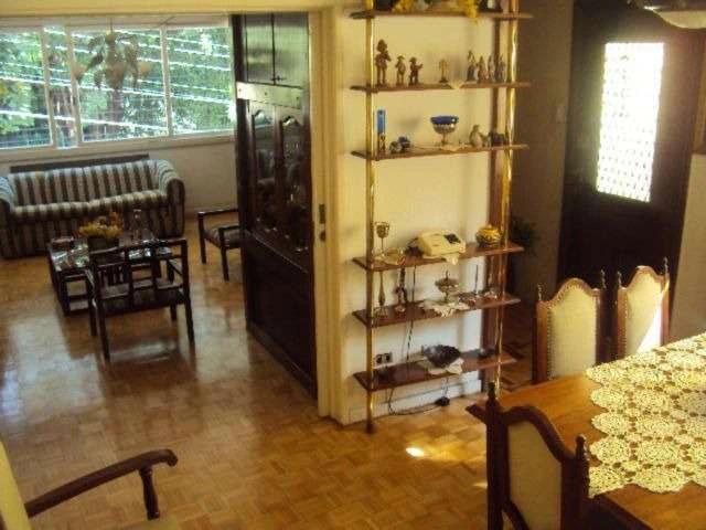 Casa / Sobrado para Venda em Porto Alegre/RS Independência 3 Quartos