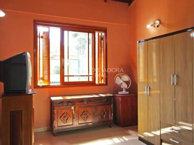 Casa / Sobrado para Venda em Porto Alegre/RS Ipanema 2 Quartos