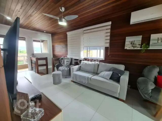 Casa / Sobrado para Venda em Porto Alegre/RS Ipanema 2 Quartos