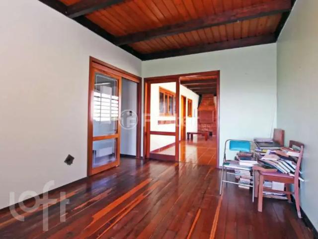 Casa / Sobrado para Venda em Porto Alegre/RS Ipanema 2 Quartos
