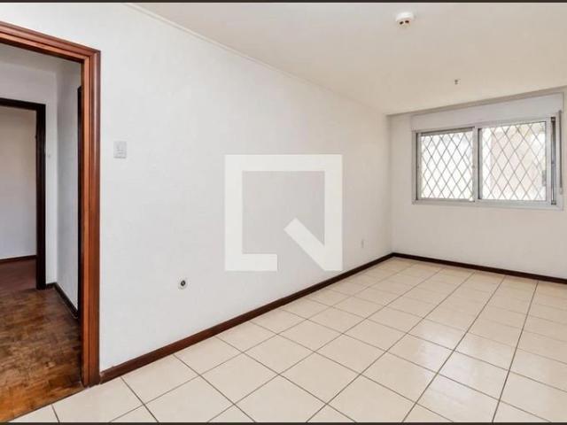 Casa / Sobrado para Venda em Porto Alegre/RS Ipanema 2 Quartos