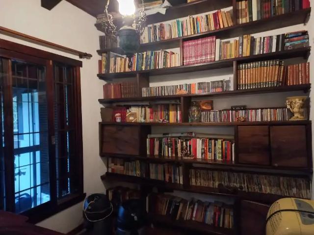 Casa / Sobrado para Venda em Porto Alegre/RS Ipanema 3 Quartos