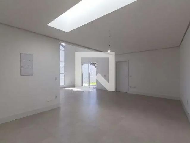 Casa / Sobrado para Venda em Porto Alegre/RS Ipanema 3 Quartos