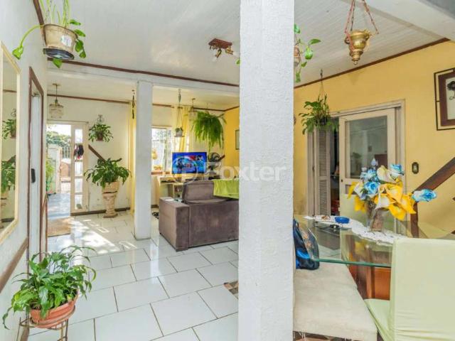 Casa / Sobrado para Venda em Porto Alegre/RS Ipanema 3 Quartos